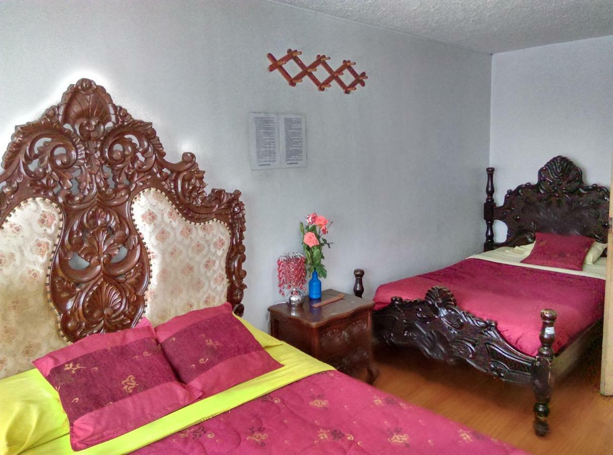 Escocie - Quito Hotel Luaran gambar