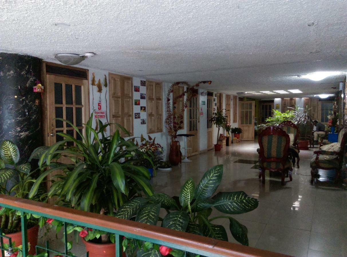 Escocie - Quito Hotel Luaran gambar