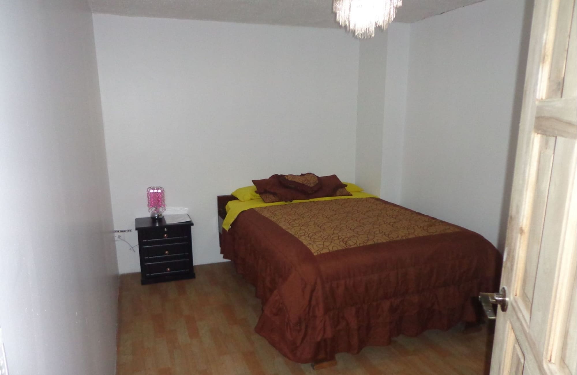 Escocie - Quito Hotel Luaran gambar
